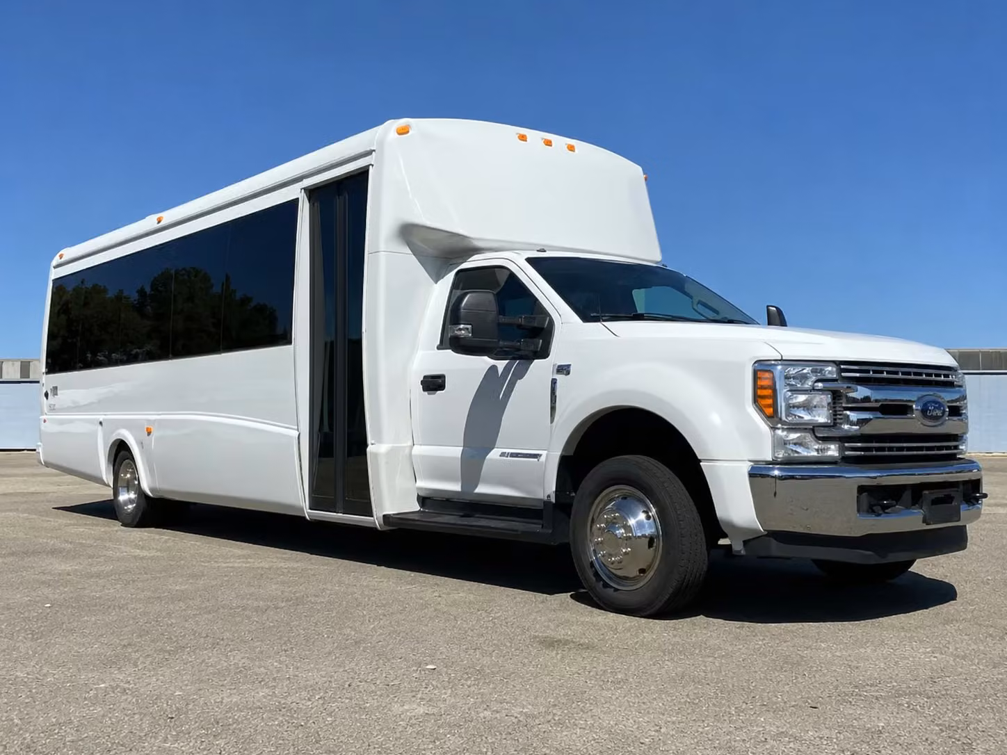 20 passenger minibus