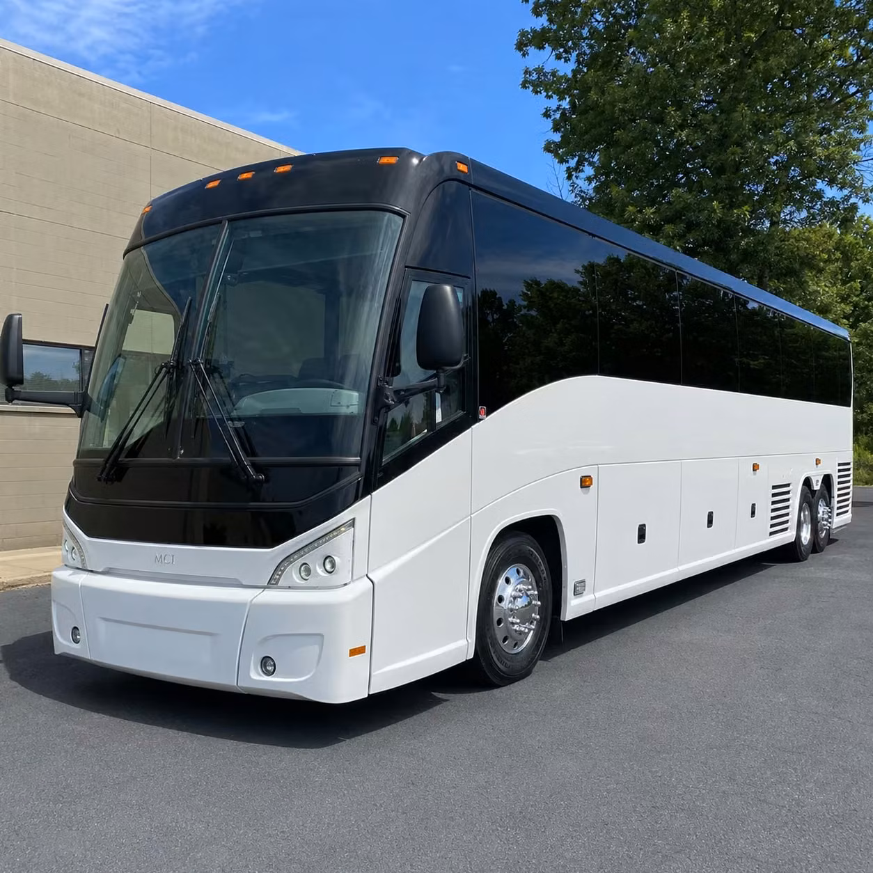 for the best long distance transportation from mobile to anywhere in the southeast charterbusrentalmobileal com has you covered