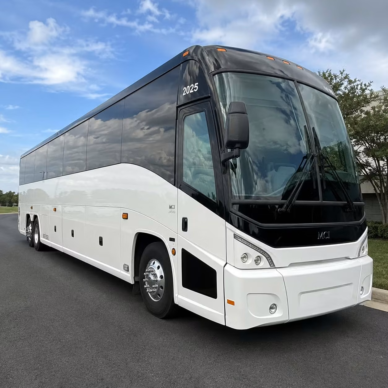 long distance concert road trips from mobile are simple with charterbusrentalmobileal com