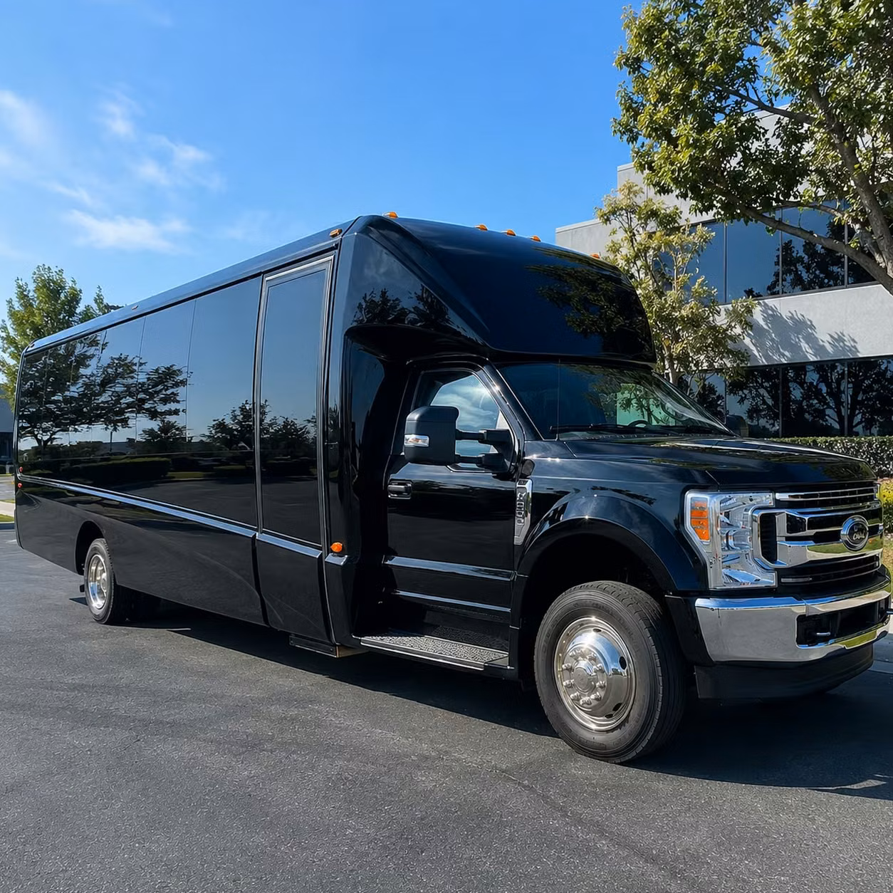 mobile 18 passenger minibus rental