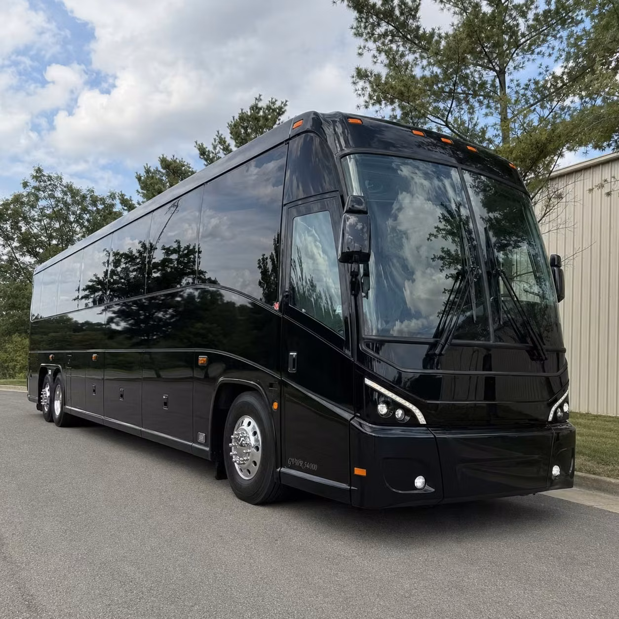 mobile airport shuttle services for government and military groups