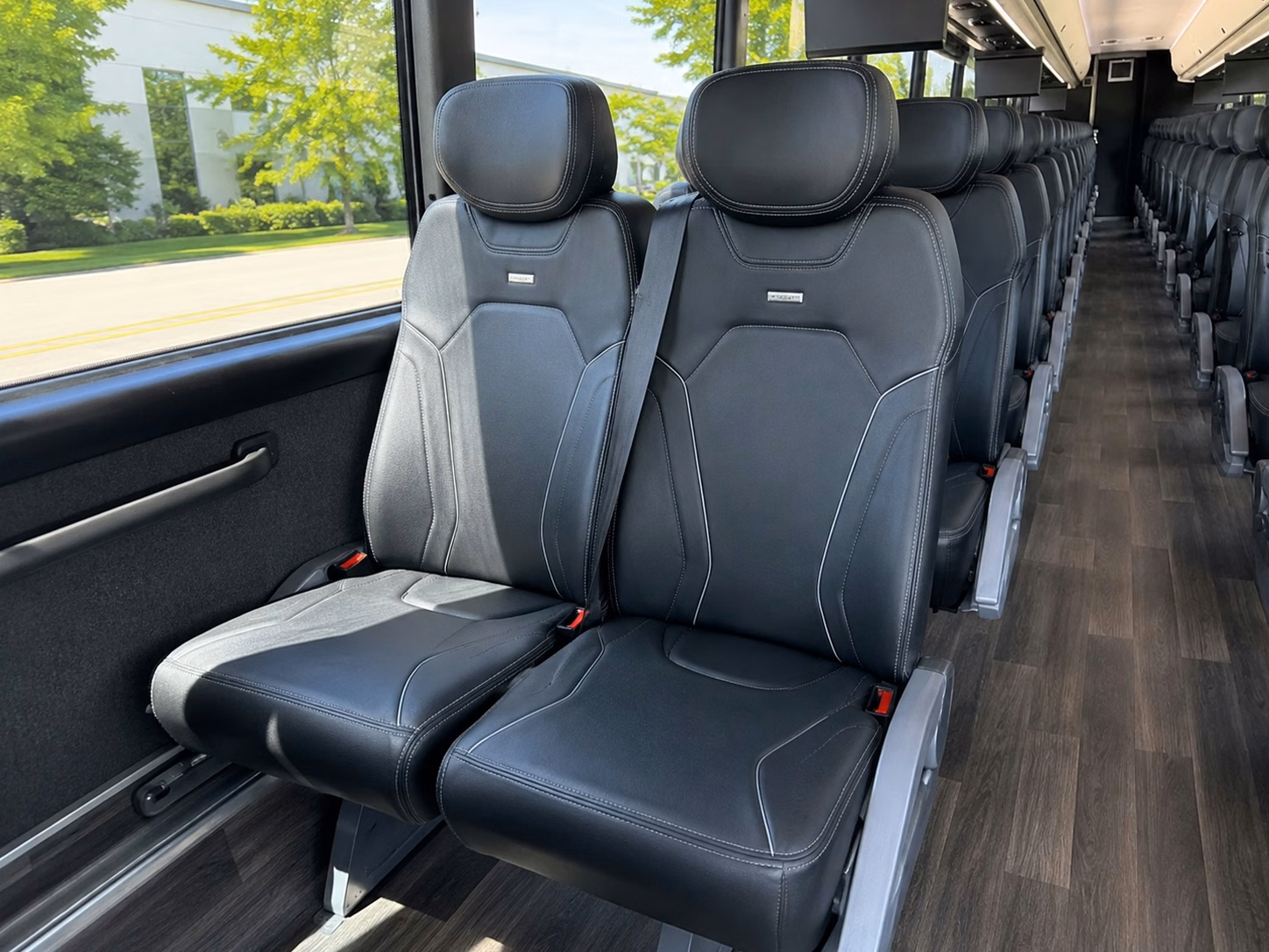 wedding bus rentals in mobile