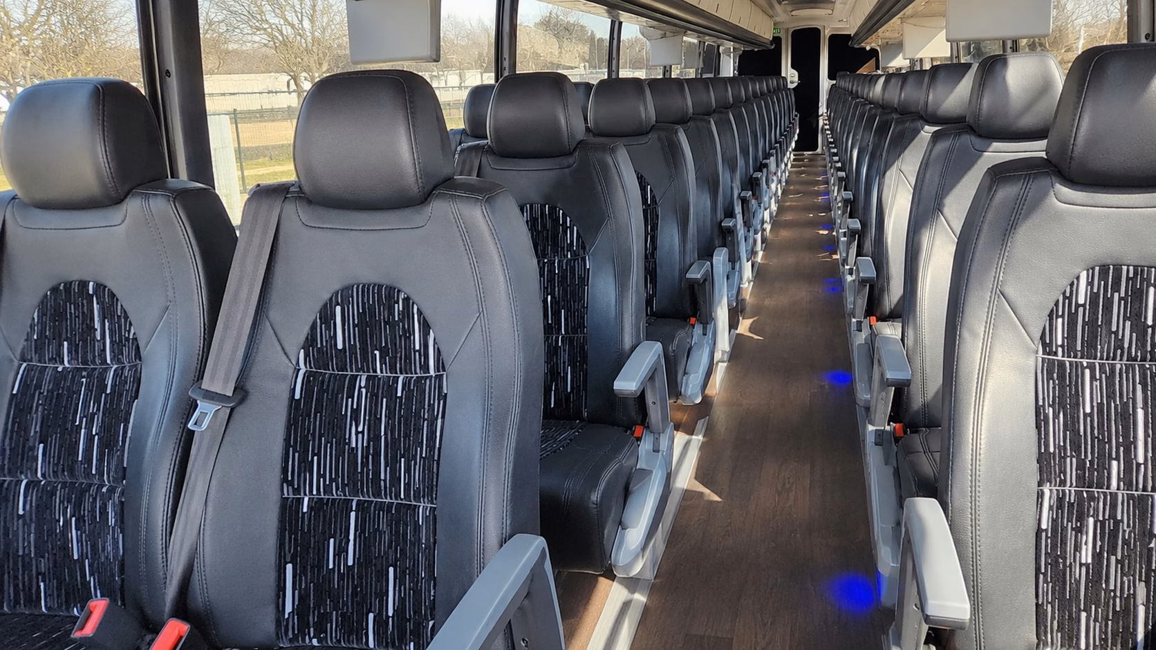 wedding transportation in mobile and all the surrounding areas